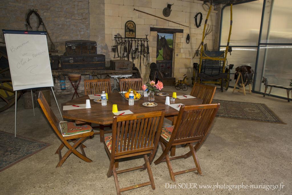 Le Clos Des Aramons Bernis Exteriér fotografie